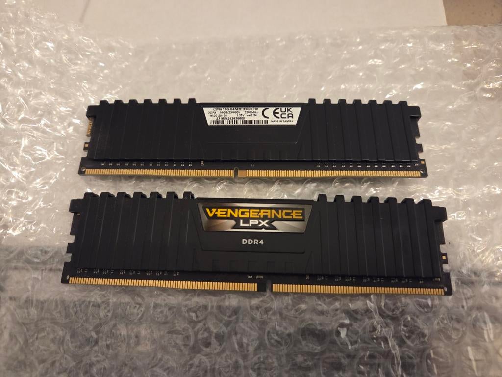 Corsair Vengeance LPX 16 GB (2 x 8 GB) DDR4 3200 MHz, Computers en Software, DDR4, Ophalen of Verzenden, Zo goed als nieuw, Desktop