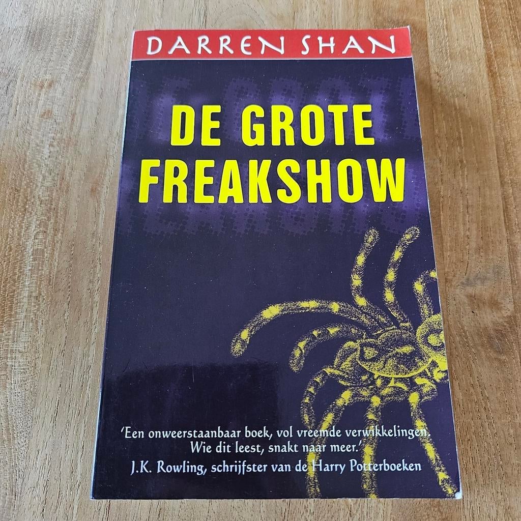 Darren Shan - De grote freakshow, Boeken, Ophalen of Verzenden, Gelezen