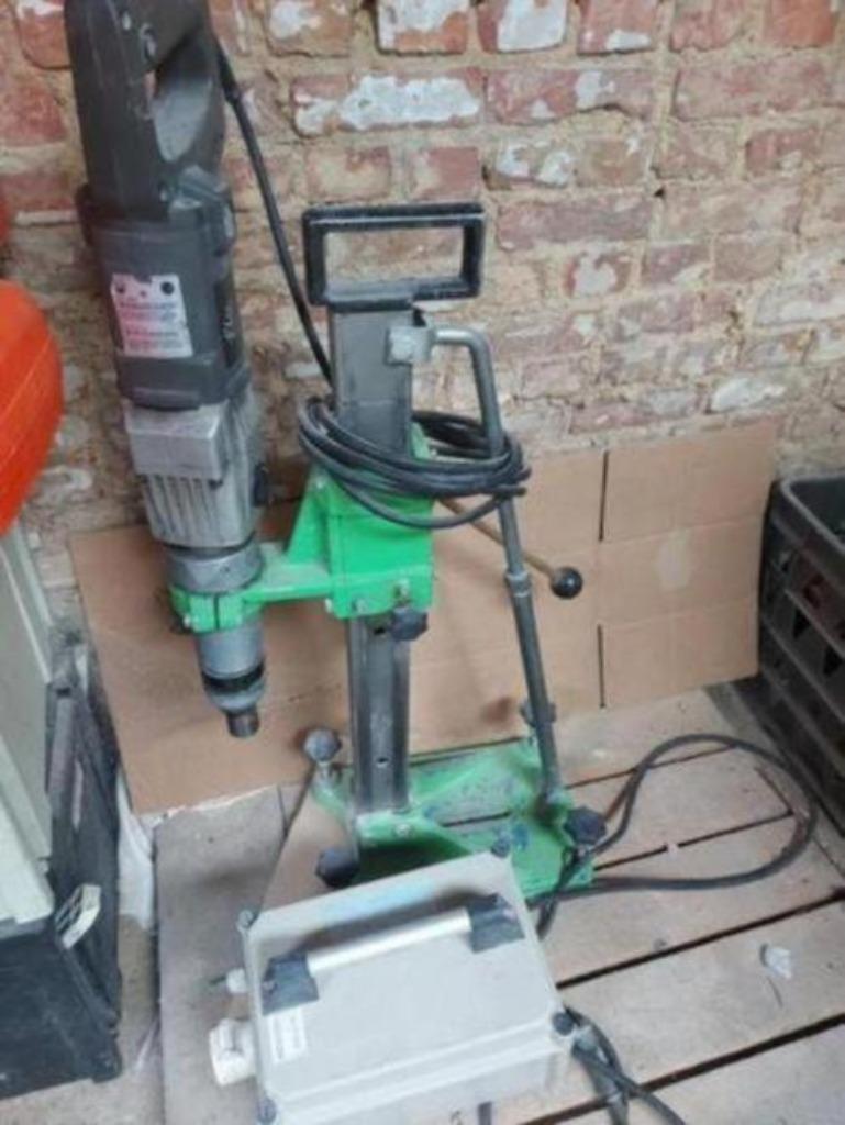 Foret diamanté Elu type D65510 avec support diamanté 1300 we, Bricolage & Construction, 600 watts ou plus, Enlèvement ou Envoi