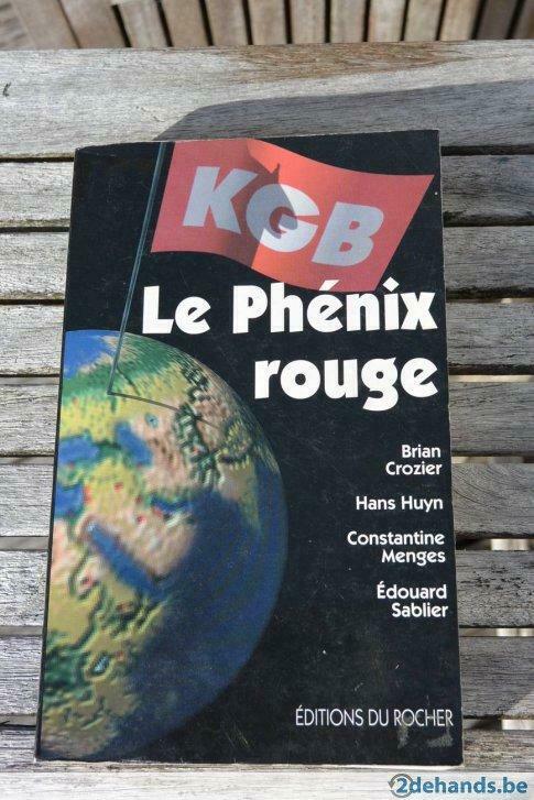 Le Phénix Rouge - in het Frans, Ophalen of Verzenden, Zo goed als nieuw, Maatschappij en Samenleving