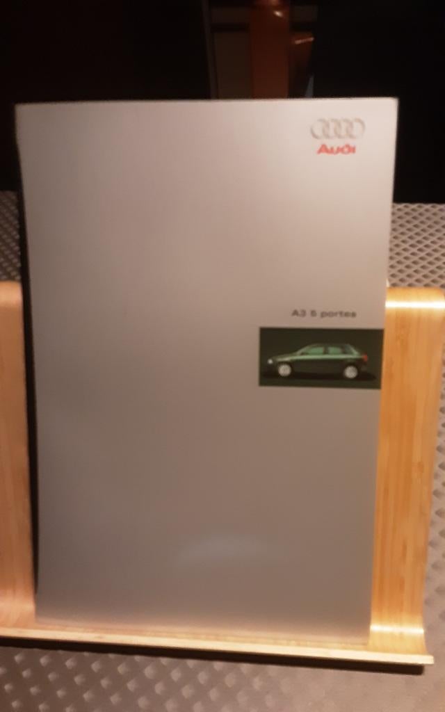 Audi A3 5 portes brochure, Livres, Enlèvement ou Envoi, Comme neuf, Audi