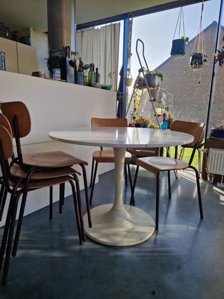 Table tulipe vintage, Maison & Meubles, Tables | Tables à manger, 100 à 150 cm, Quatre personnes, 100 à 150 cm, Enlèvement