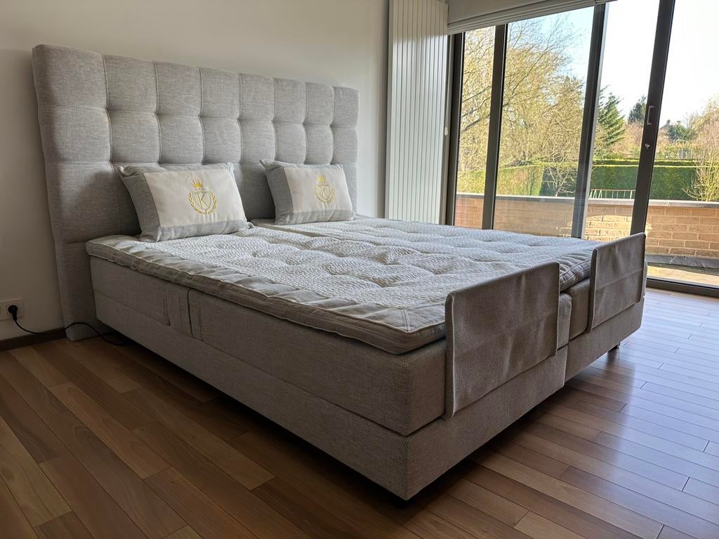 Lit Boxspring Électrique, Maison & Meubles, Gris, Comme neuf, Enlèvement, 180 cm