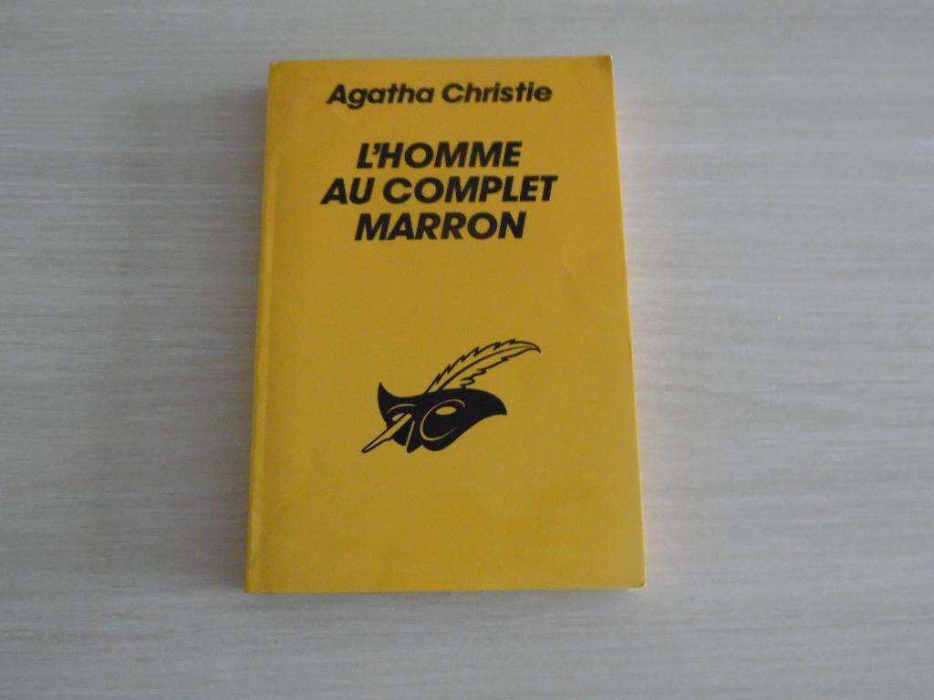 L'HOMME AU COMPLET  MARRON      AGATHA  CHRISTIE, Enlèvement ou Envoi, Comme neuf, Agatha Christie