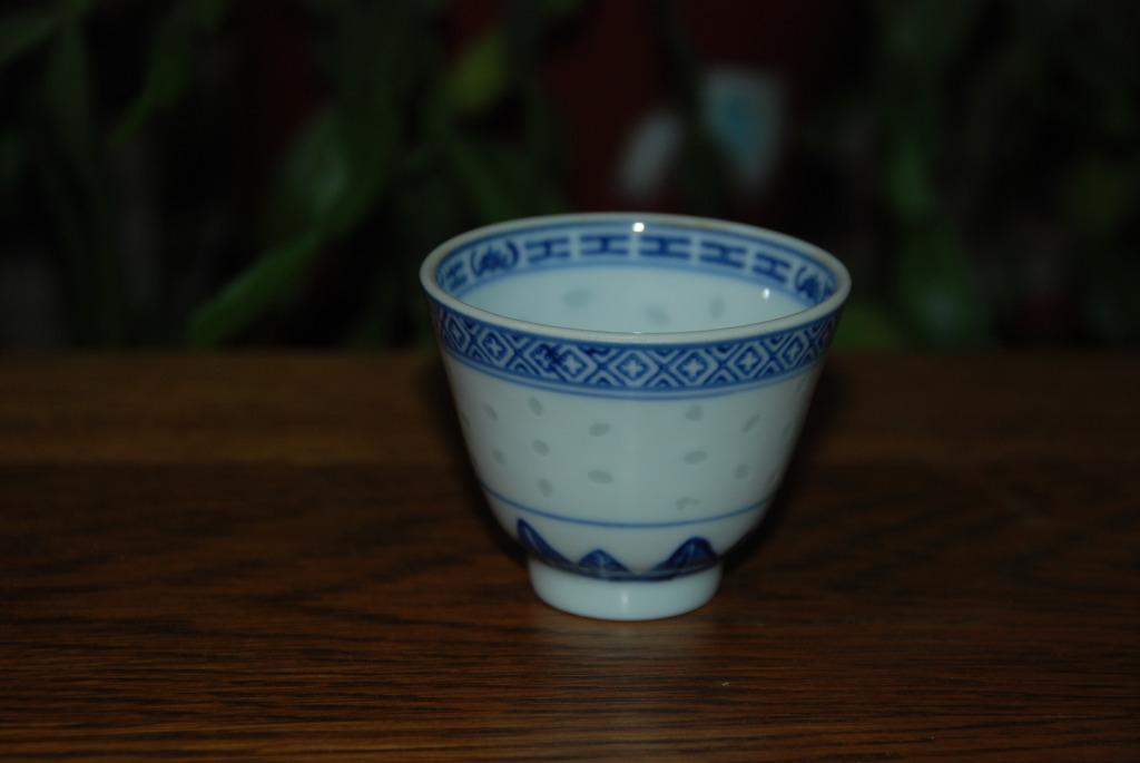Antieke collectie kleine Chinese kom van wit en blauw porsel, Ophalen of Verzenden