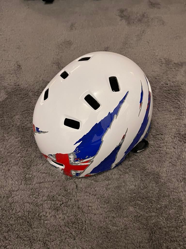Skate helm 55-58cm, Enlèvement, Neuf, Skateboard