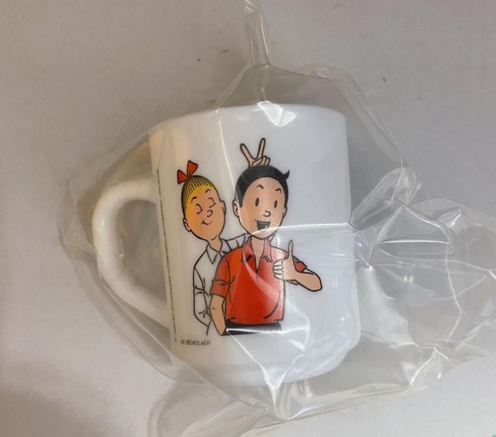 Suske en wiske mok tas 1995 dixan nieuwstaat geseald, Verzamelen, Stripfiguren, Nieuw, Beeldje of Figuurtje, Suske en Wiske, Ophalen of Verzenden