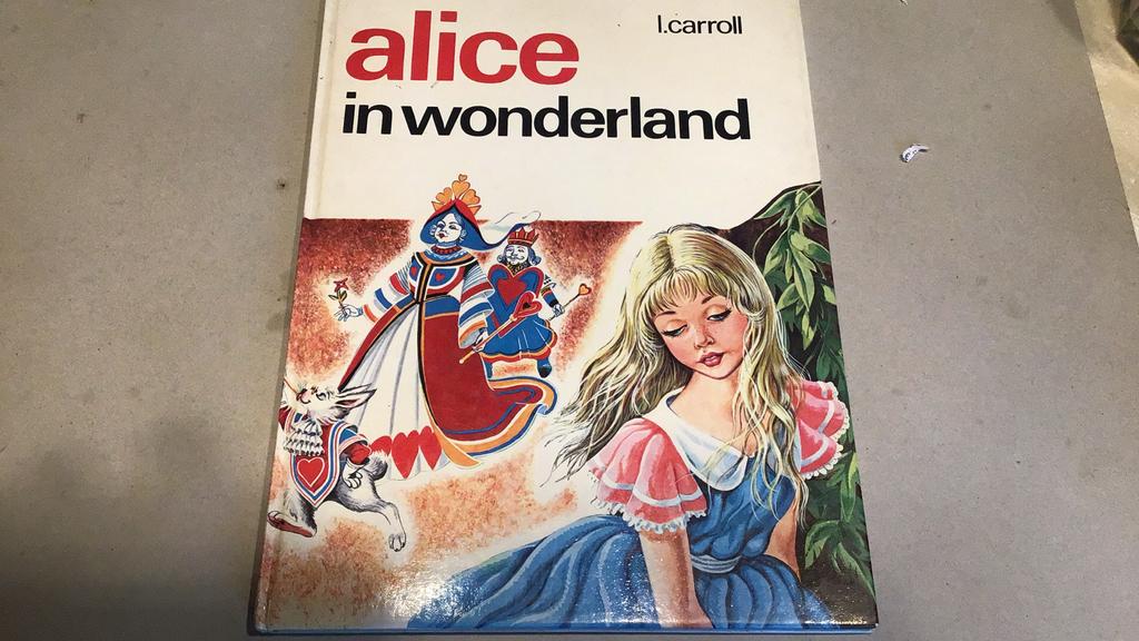Alice in wonderland (d6), Ophalen of Verzenden, Gelezen, I.carroll