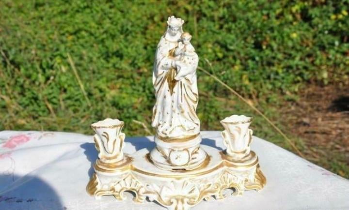§ vierge a l'enfant avec 2 vases sur socle en porcelaine, Ophalen of Verzenden