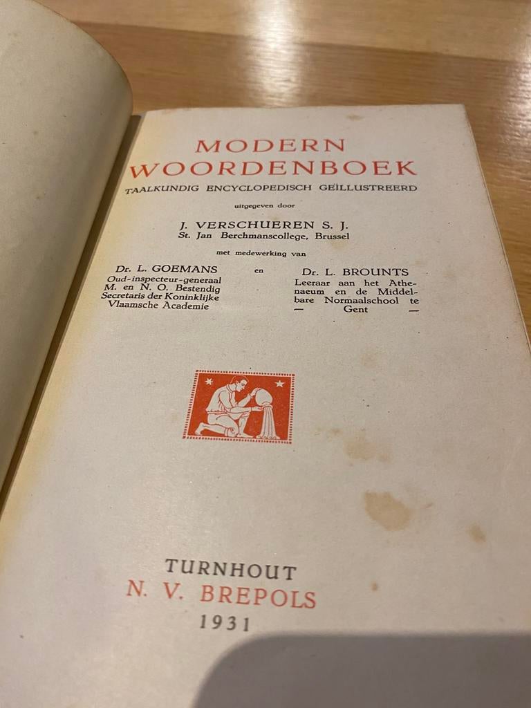 Modern woordenboek geïllustreerd, Boeken, Ophalen of Verzenden, Gelezen