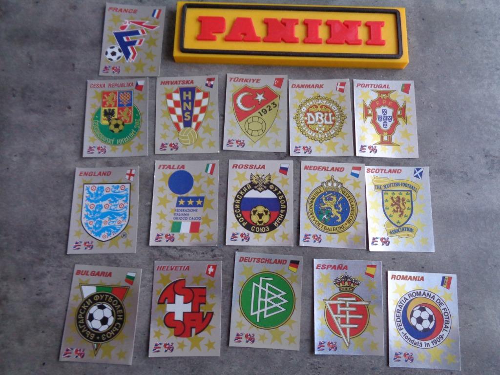 PANINI VOETBAL STICKERS  EURO 96 EK  EMBLEMEN 16X BADGES   , Hobby en Vrije tijd, Stickers en Plaatjes, Ophalen of Verzenden