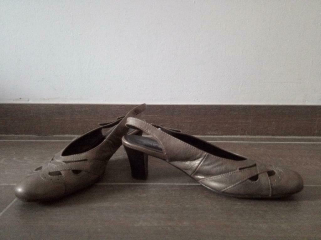 Bruingrijze lederen damesschoenen maat 38 (merk: Ara, Kleding | Dames, Schoenen met lage hakken, MET, Ophalen of Verzenden, Gedragen
