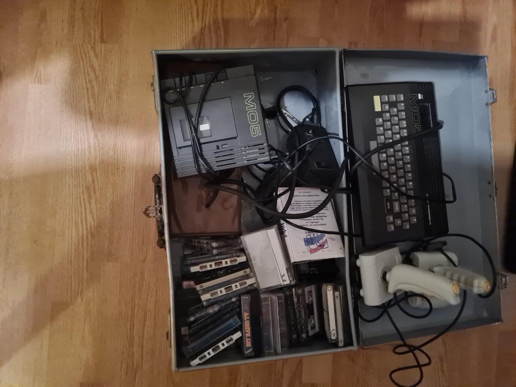 Eerste MO5-computer met joystickspeler, Drie of vier spelers, Ophalen, Gebruikt, Thomson