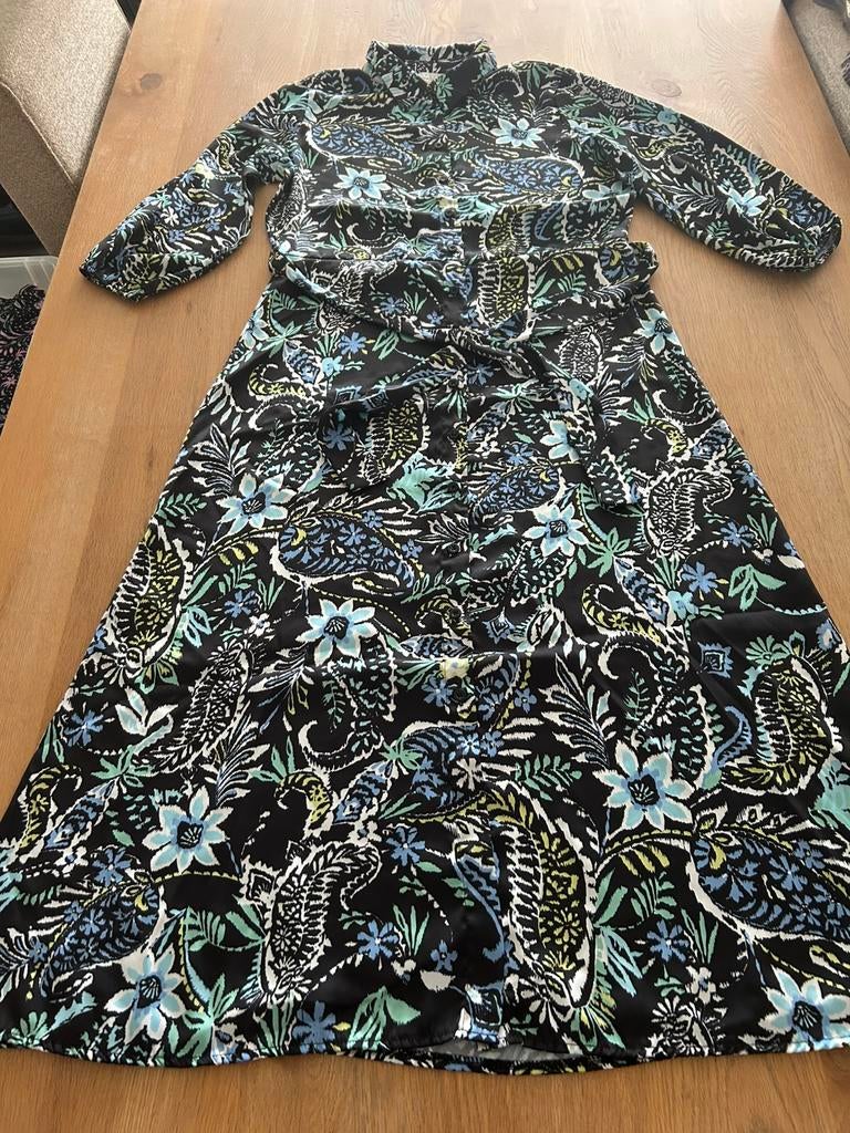 Lange hemdjurk bloemen satijnlook LolaLiza maat 38, Maat 38/40 (M), Overige kleuren, Lola & Liza, Ophalen of Verzenden