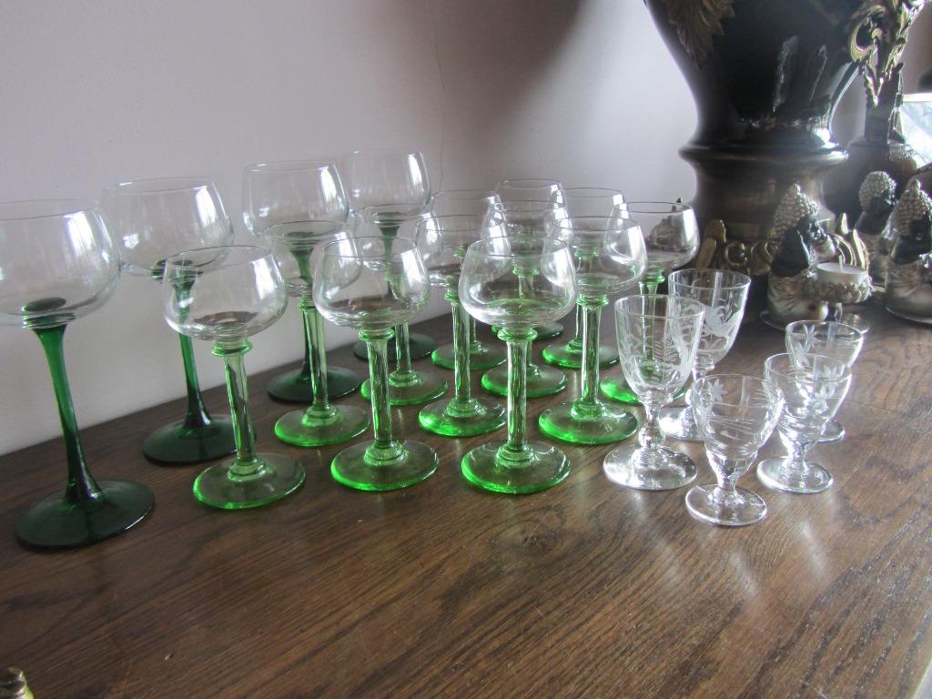Verres à vin blanc et autres, Enlèvement