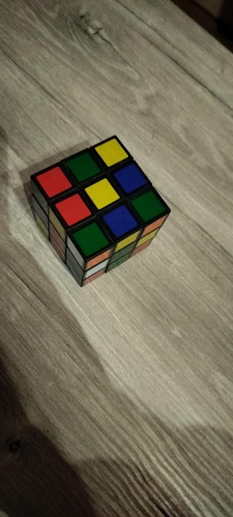 Rubiks cube, Hobby en Vrije tijd, Ophalen, Zo goed als nieuw, Rubik's of 3D-puzzel