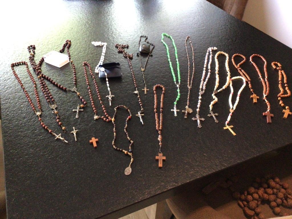 Verzameling paternosters, Ophalen of Verzenden, Gebruikt, Sieraad, Christendom | Katholiek