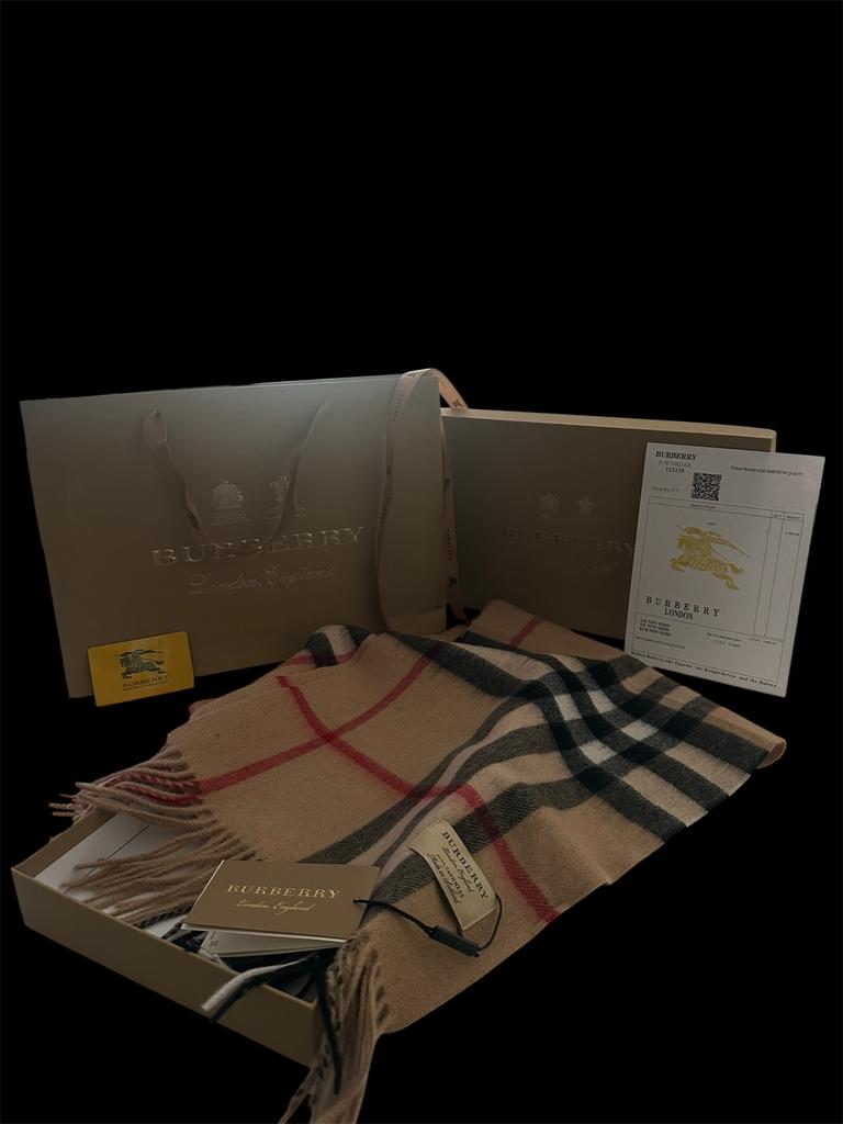 Burberry sjaal, Ophalen of Verzenden, Nieuw, Maat 42/44 (L), Sjaal
