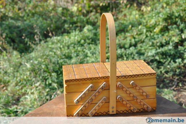 petite cousette en bois decor trèfle 4 feuilles, Enlèvement