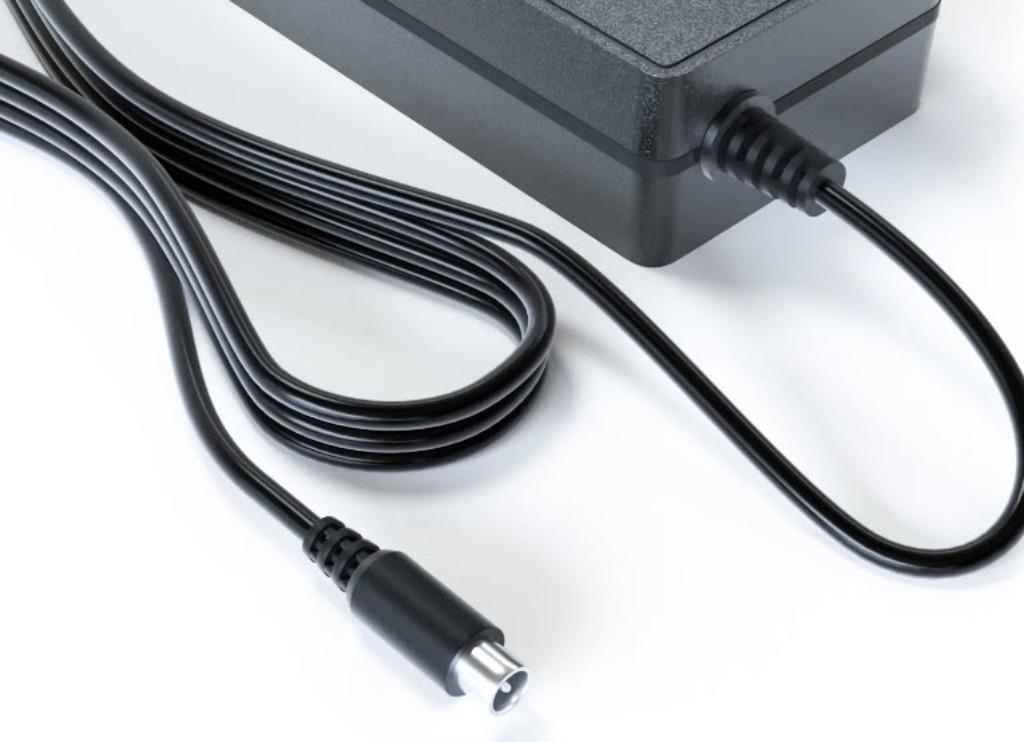 Oplader  Xiaomi Mi Elektrische Step 42V 2A, Fietsen en Brommers, Ophalen, Nieuw