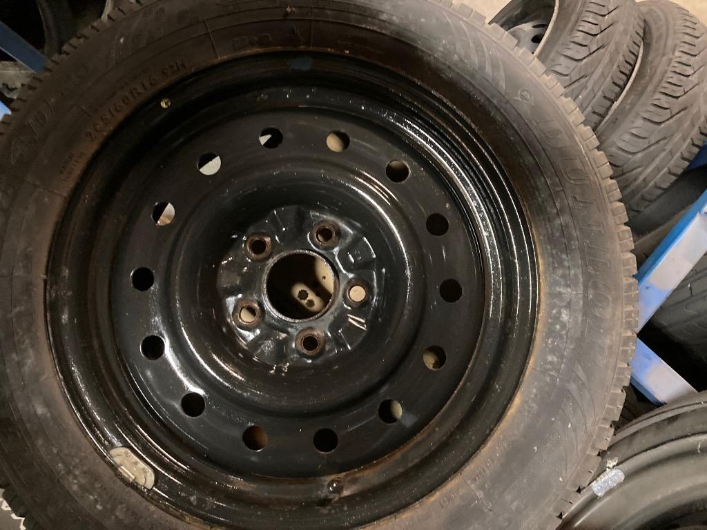 4 jantes en acier noir + pneus d'hiver (16 pouces), Enlèvement