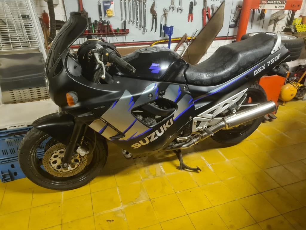 Suzuki gsxf 750, Motos, Motos | Suzuki, Particulier