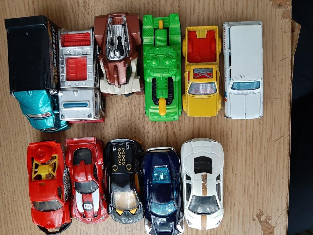 Lot 11 voitures Hotwheels, Enlèvement ou Envoi, Comme neuf
