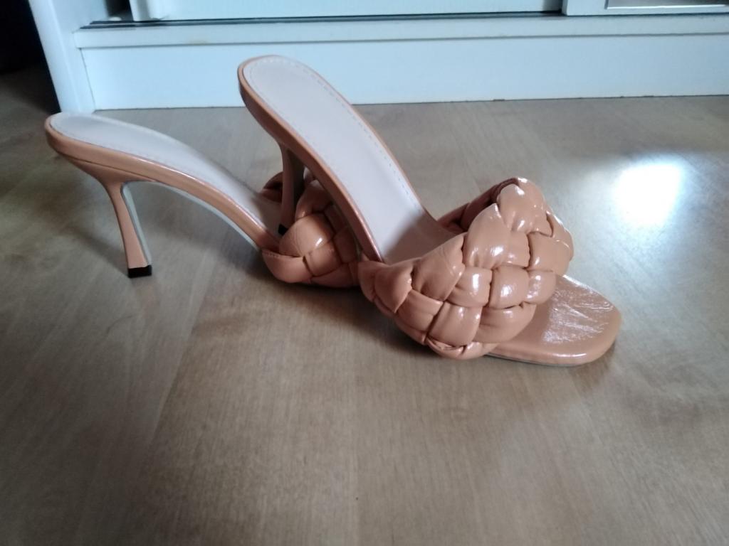 Zalmkleur muiltjes, Kleding | Dames, Nieuw, Roze, Sandalen of Muiltjes, Ophalen of Verzenden