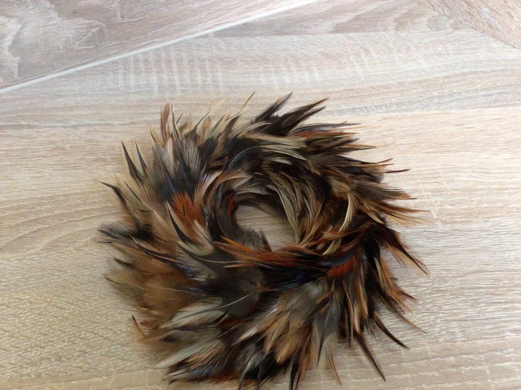 Petites couronnes de plumes, 2 pièces, Enlèvement ou Envoi, Comme neuf