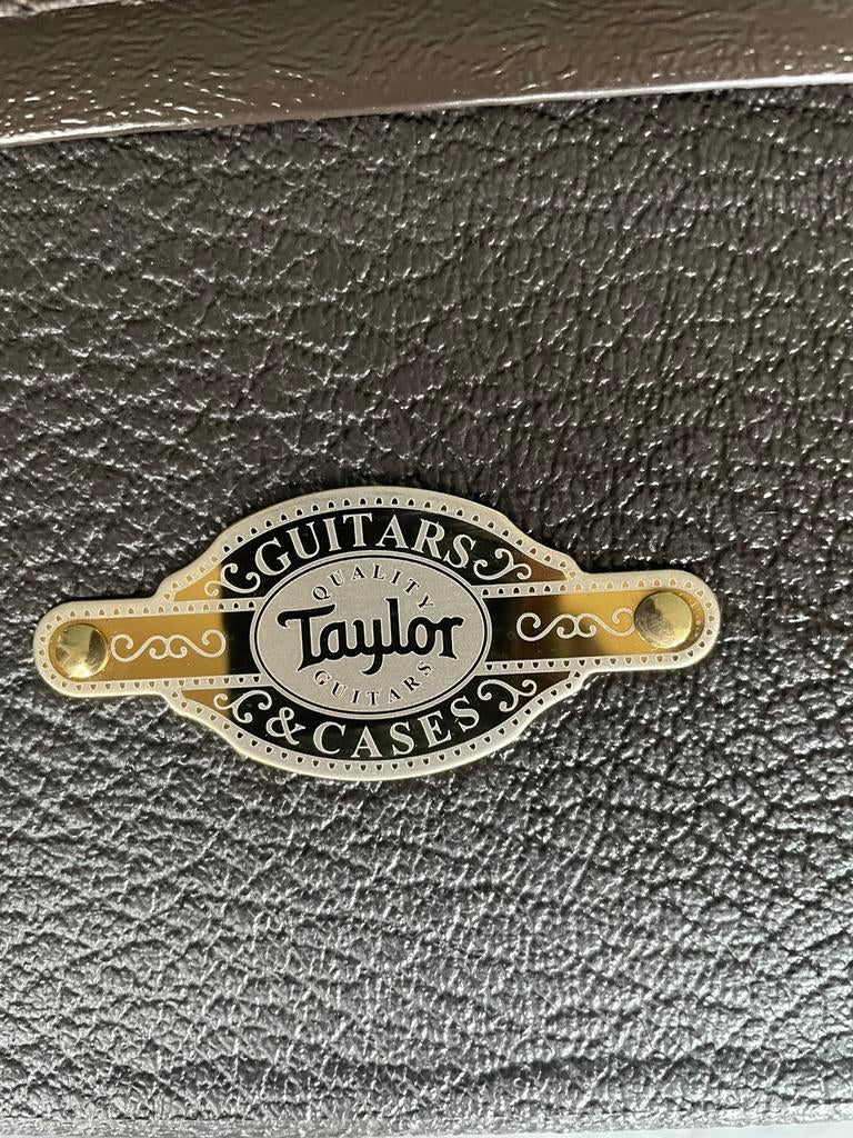 Taylor koffer GA bruin Grand Auditorium, Muziek en Instrumenten, Behuizingen en Koffers, Ophalen, Nieuw, Akoestische gitaar