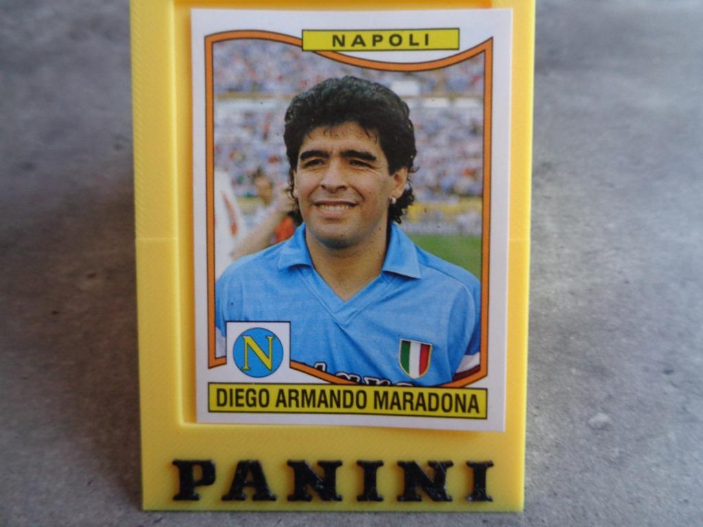 PANINI VOETBAL STICKER CALCIO  MARADONA NAPOLI NR 241, Ophalen of Verzenden, Sticker