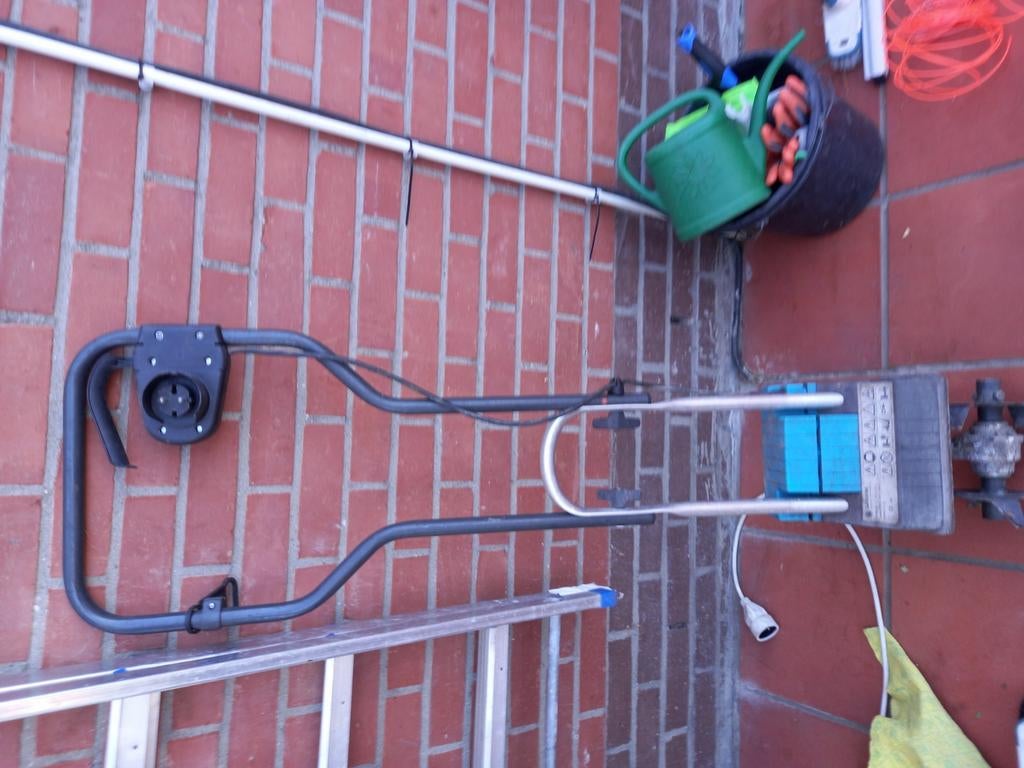 Bineuse  électrique, Enlèvement ou Envoi, Comme neuf