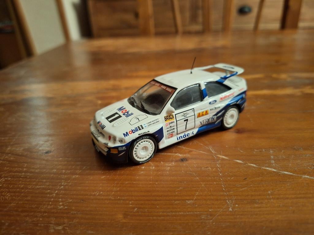 Ford Escort Cosworth rally, Enlèvement, Comme neuf