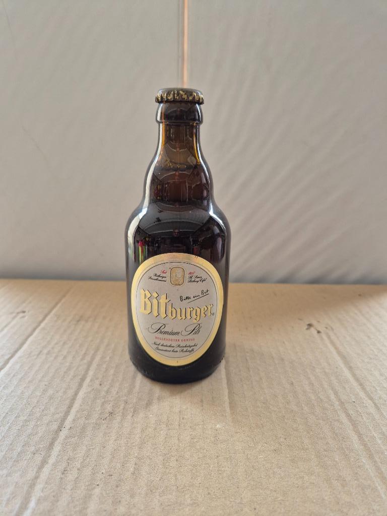 Bouteille de bière Bitburger (modèle 1), Verzamelen, Ophalen of Verzenden, Gebruikt, Flesje(s), Overige merken