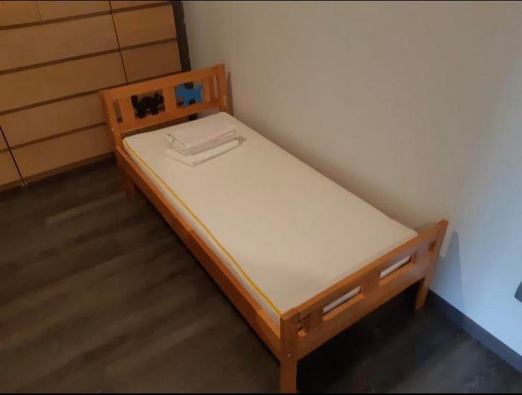 Kleuterbed / peuterbed Ikea, Huis en Inrichting, Ophalen, Gebruikt, 190 cm of minder, Hout
