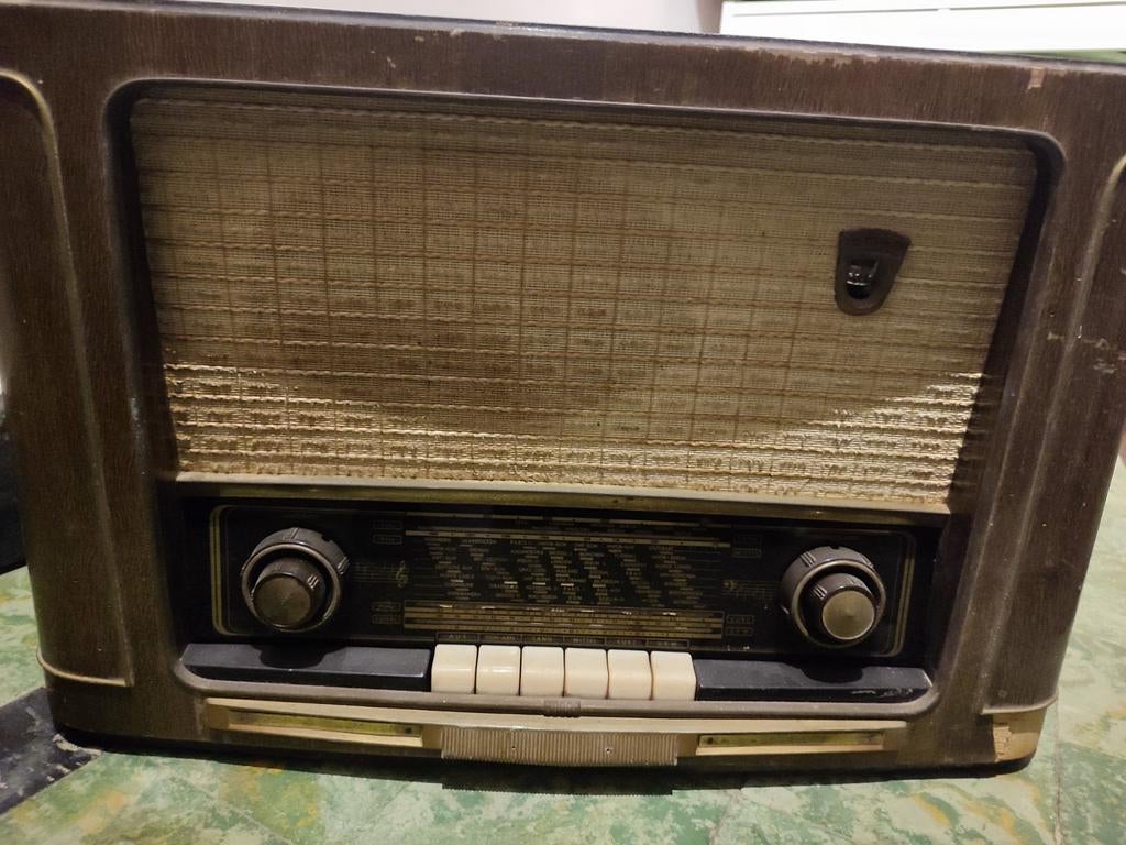 Grundig buizen radio, Ophalen