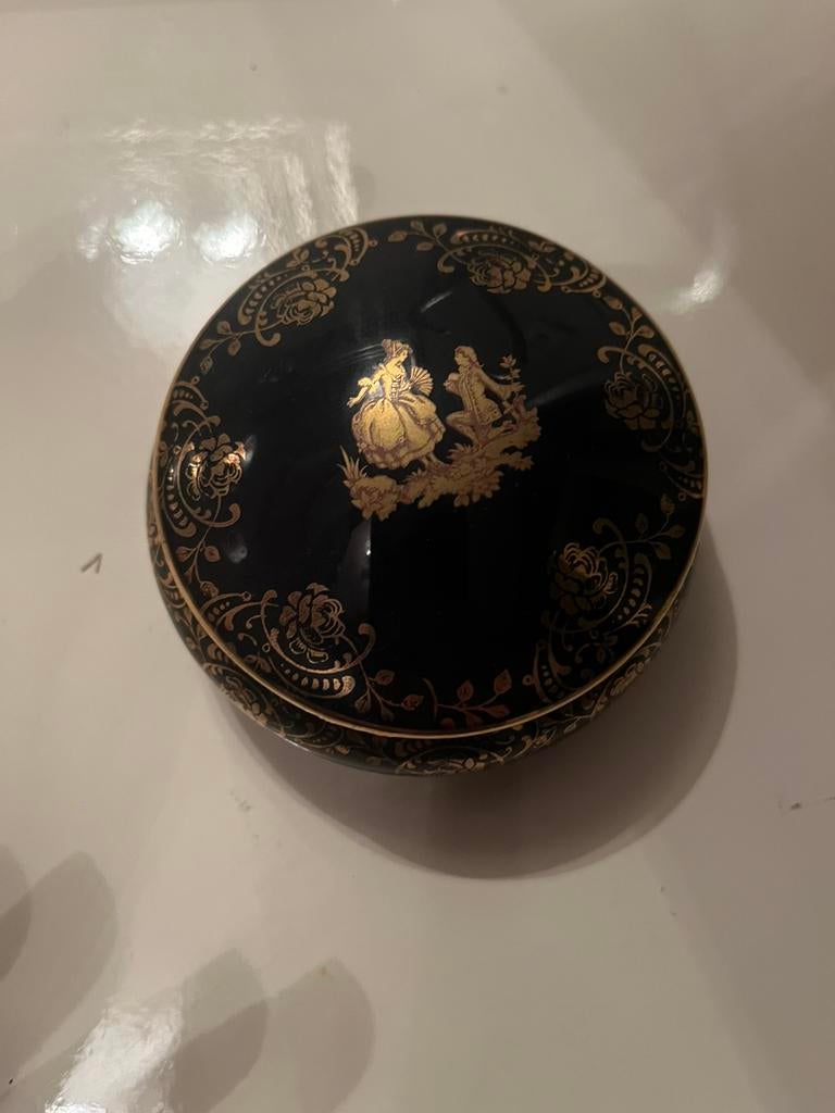 Petite boîte vintage en porcelaine de limoges avec dessin or, Ophalen of Verzenden