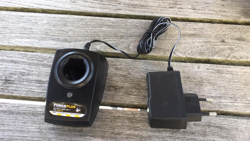 Chargeur Powerplus pour powx137, Enlèvement, Comme neuf