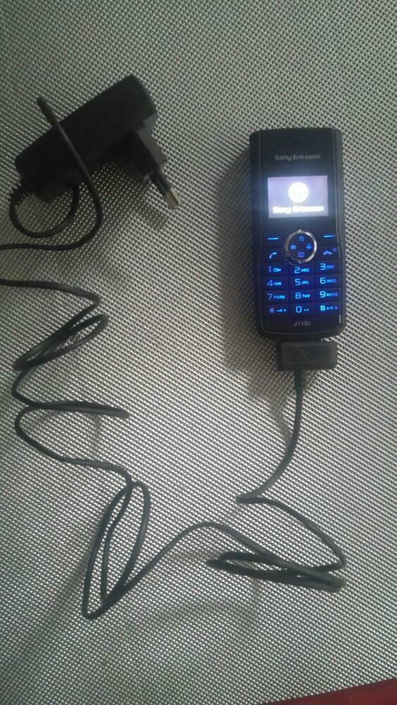Gsm vintage Telefoon Sony Ericsson j110i, Enlèvement ou Envoi, Utilisé