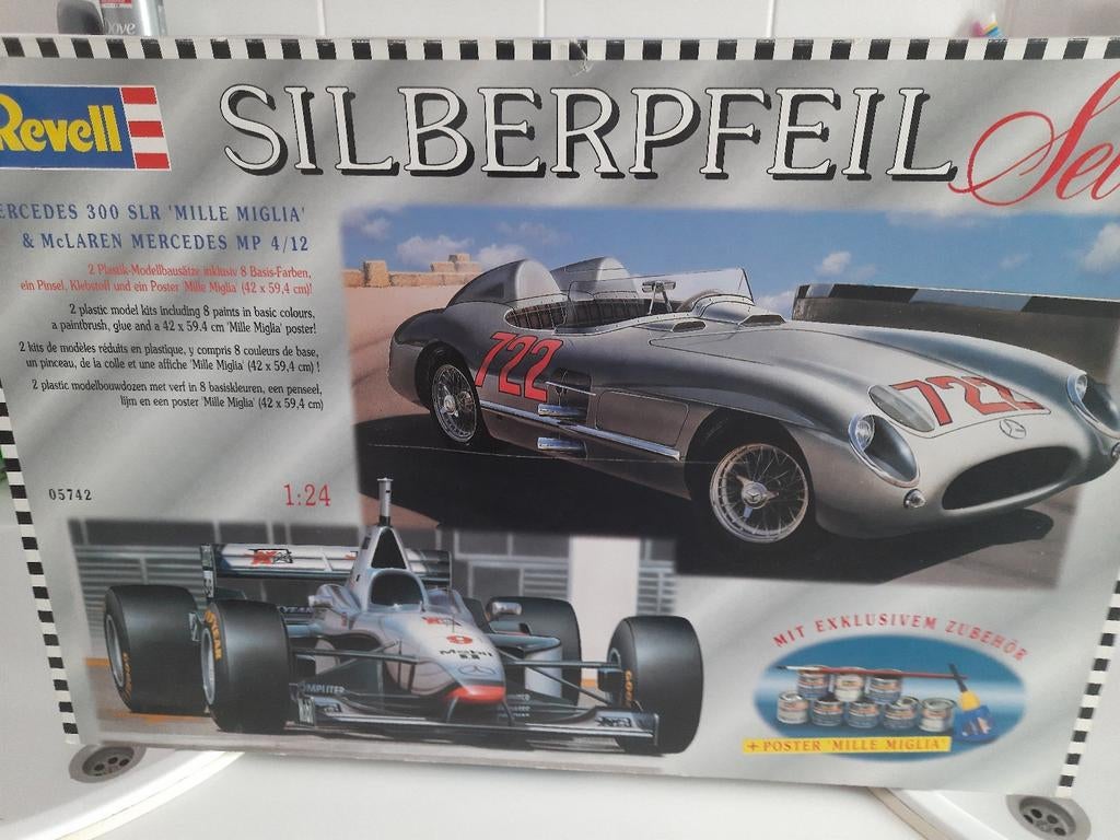 REVELL 1/24 MERCEDES SILBERPFEIL COFFRET 2 modèles+access., Enlèvement, Neuf, Revell