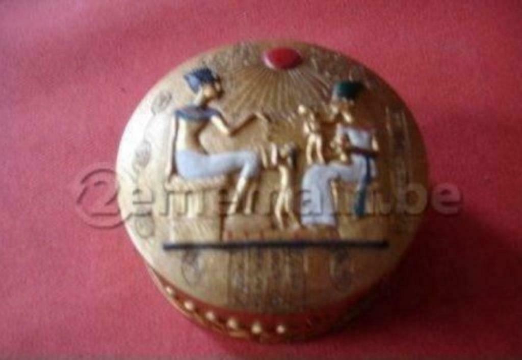 Boîte ronde égyptienne, Enlèvement ou Envoi, Comme neuf