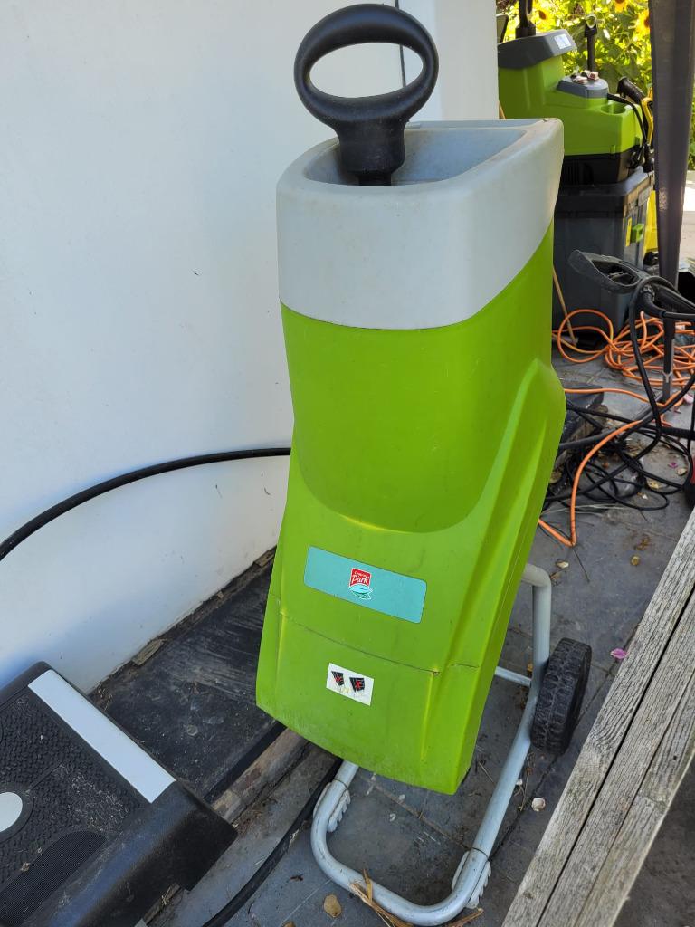 Broyeur de jardin électrique, Ophalen, Gebruikt, Elektrisch, Central Park