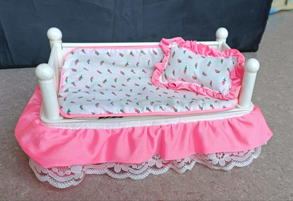 Matteo vintage Wee Lil Miss bed playset 1991, Kinderen en Baby's, Speelgoed | Poppen, Ophalen of Verzenden, Zo goed als nieuw