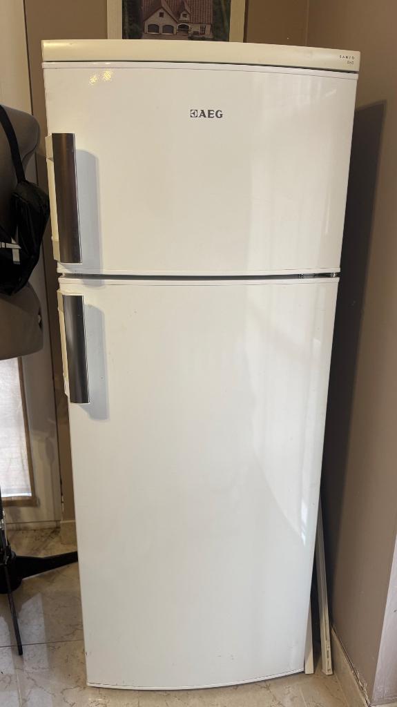 Koelkast AEG Ct235, duo, Classe énergétique A ou plus économe, 120 à 140 cm, Avec compartiment congélateur, Enlèvement