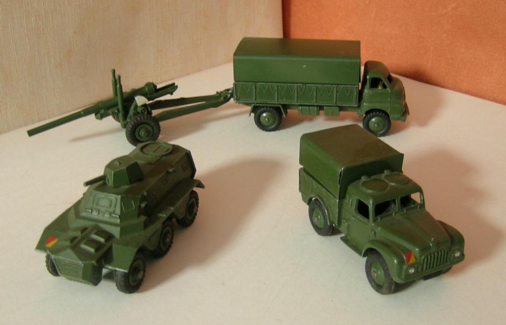 ALVIS SACREN DINKY TOYS, Enlèvement ou Envoi, Comme neuf, Autres types, Dinky Toys