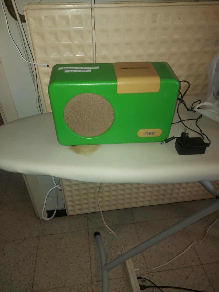 Radio voor mensen met dementie, Enlèvement, Comme neuf