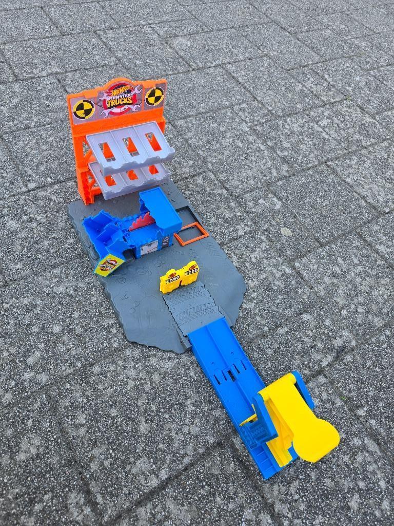 Monster trucks Hot Wheels, Enlèvement, Hot Wheels, Manuelle, Circuit