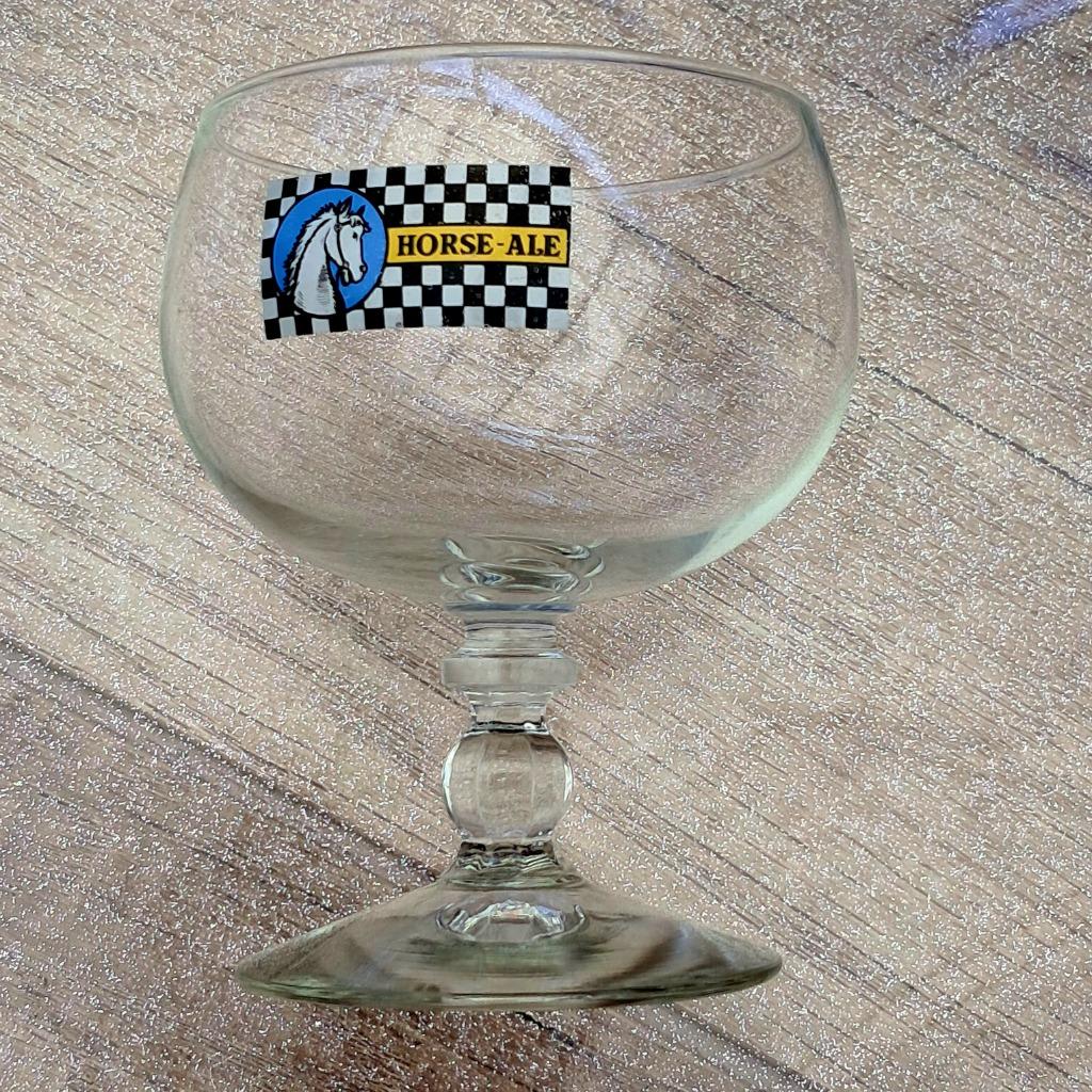 2 bierglazen HORSE ALE, Ophalen, Zo goed als nieuw, Bierglas