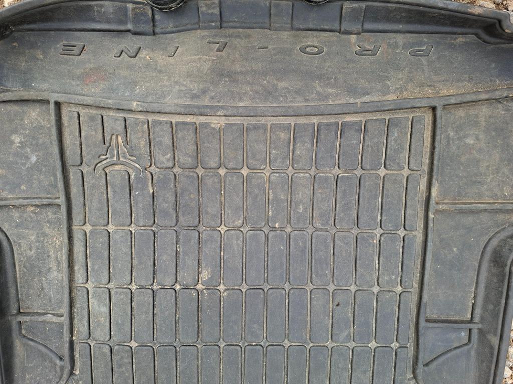 Tapis de coffre pour TOUTES VOITURE BREAK, Enlèvement, Utilisé