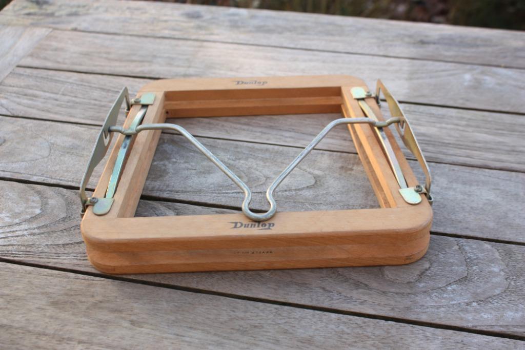 Retro vintage oude houten houder tennisraket Dunlop, Verzamelen, Ophalen of Verzenden